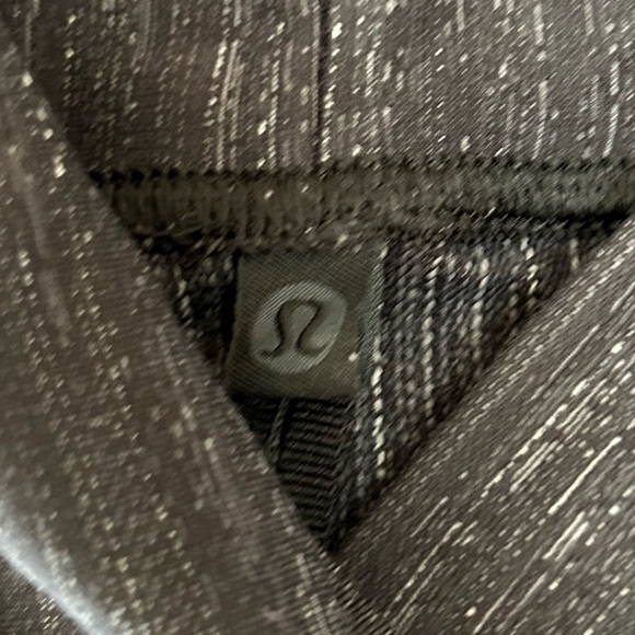 LULULEMON VARSA LAB Hoodie Medium Gray Ombre Pullover Crop Hooded Size M - Picture 3 of 9